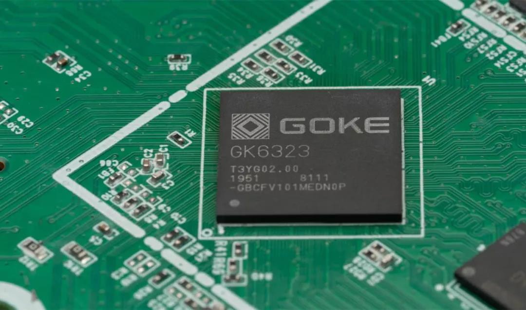 在线精品亚洲一区二区绿巨人