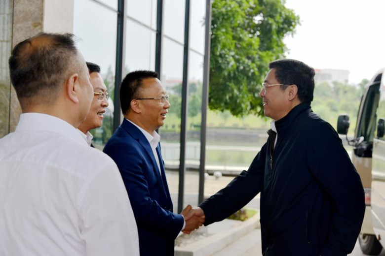 在线精品亚洲一区二区绿巨人