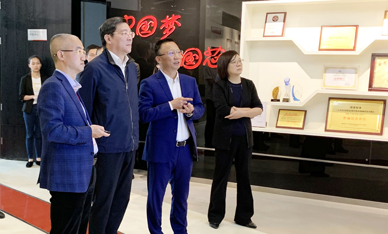 在线精品亚洲一区二区绿巨人