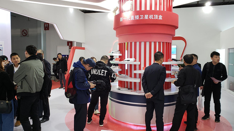 在线精品亚洲一区二区绿巨人