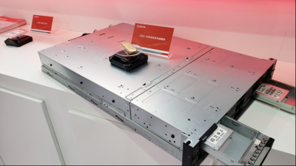 在线精品亚洲一区二区绿巨人