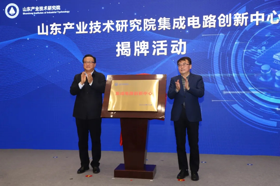 在线精品亚洲一区二区绿巨人