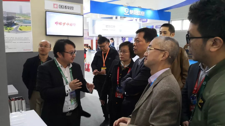 在线精品亚洲一区二区绿巨人