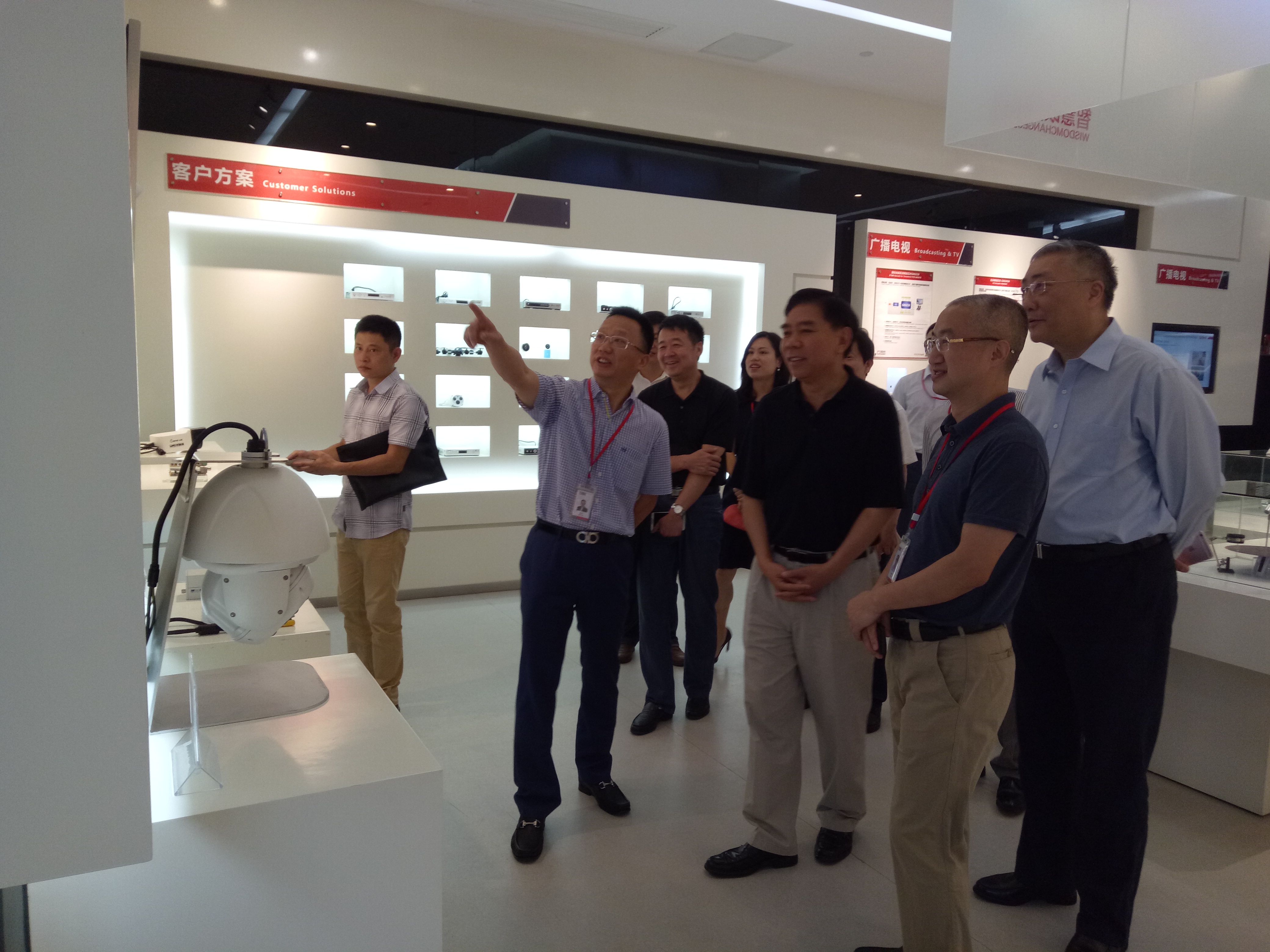 在线精品亚洲一区二区绿巨人