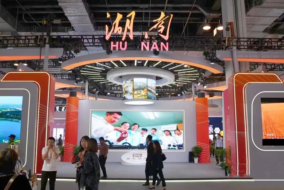 在线精品亚洲一区二区绿巨人