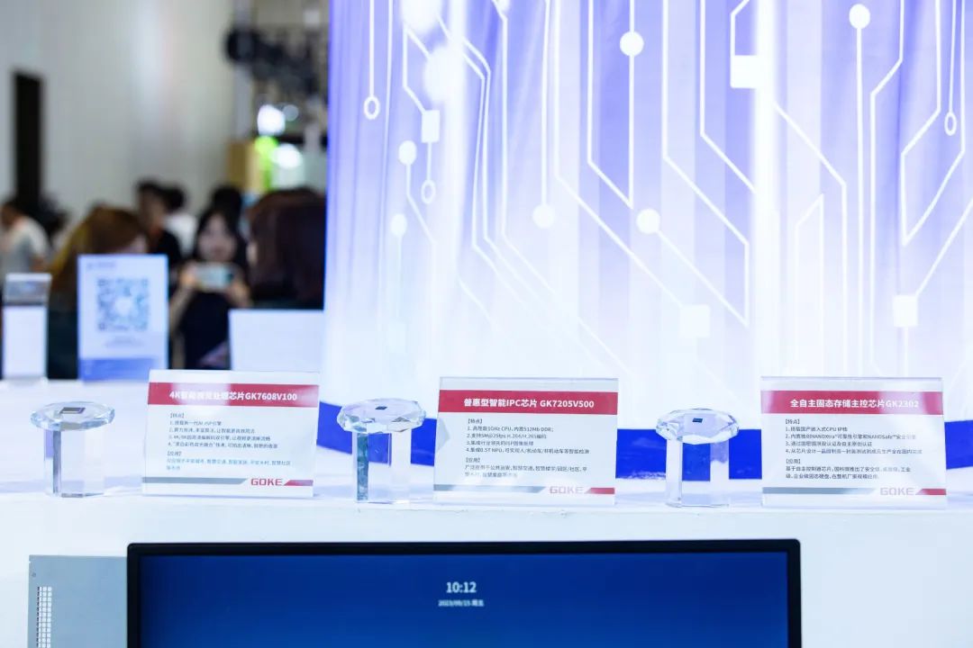 在线精品亚洲一区二区绿巨人